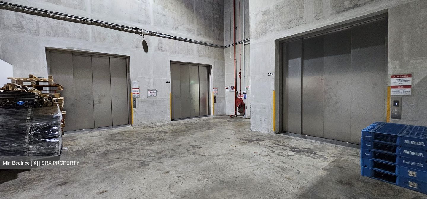 Foh Foh Building (D22), Warehouse #558022671